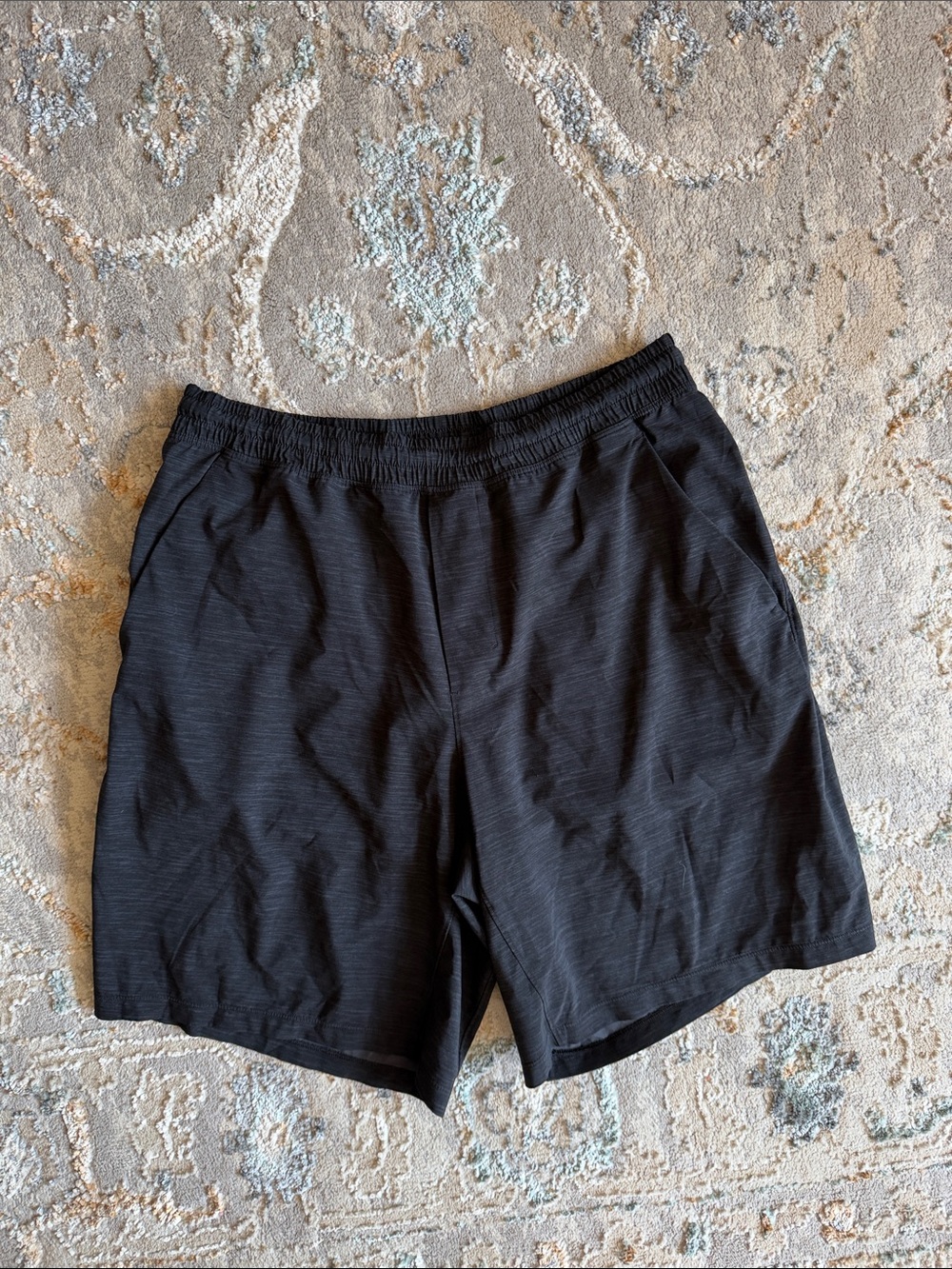 Lululemon pace breaker short lined 9”
